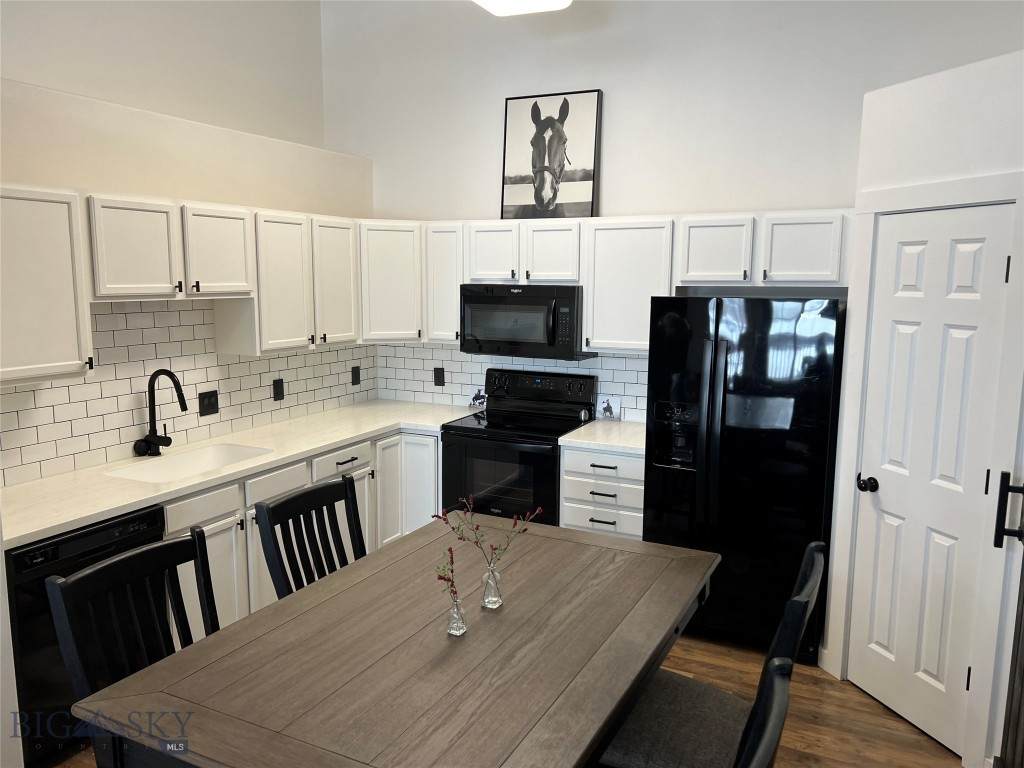 51 Shore Drive - Photo 1