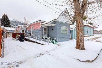 605 5th Street - Photo 1