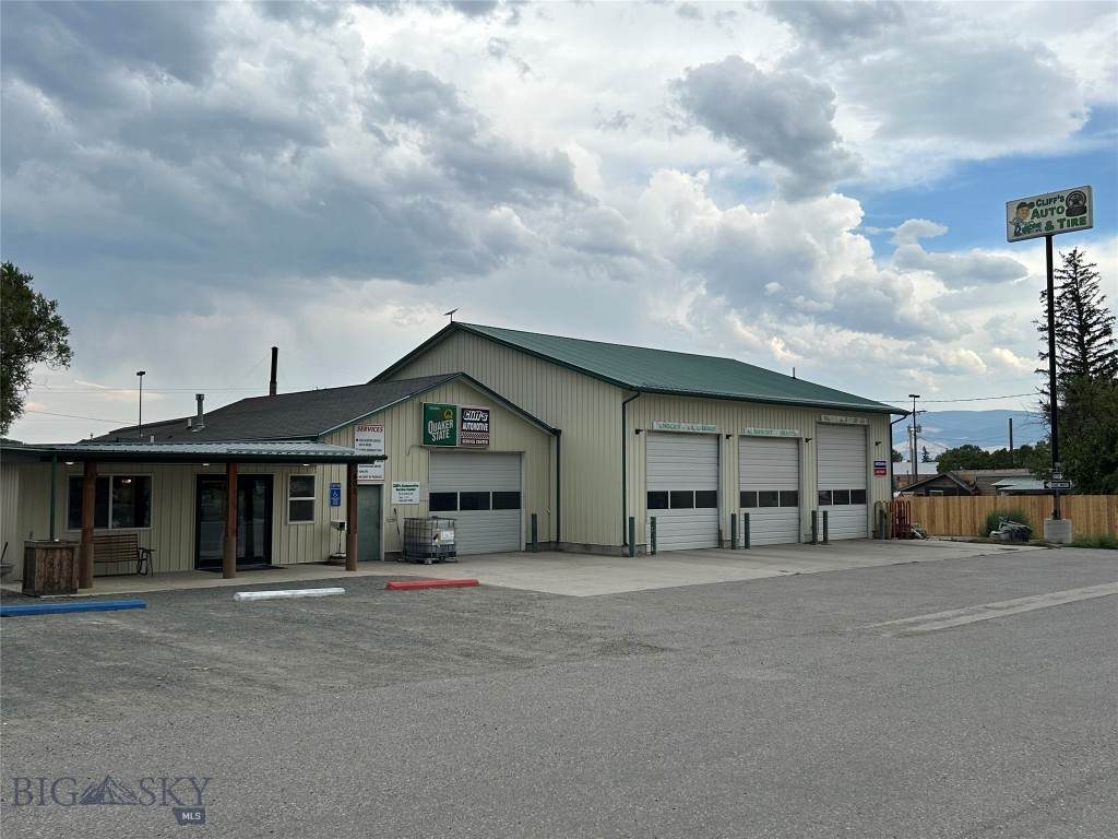 402 Pyfer Street - Photo 1