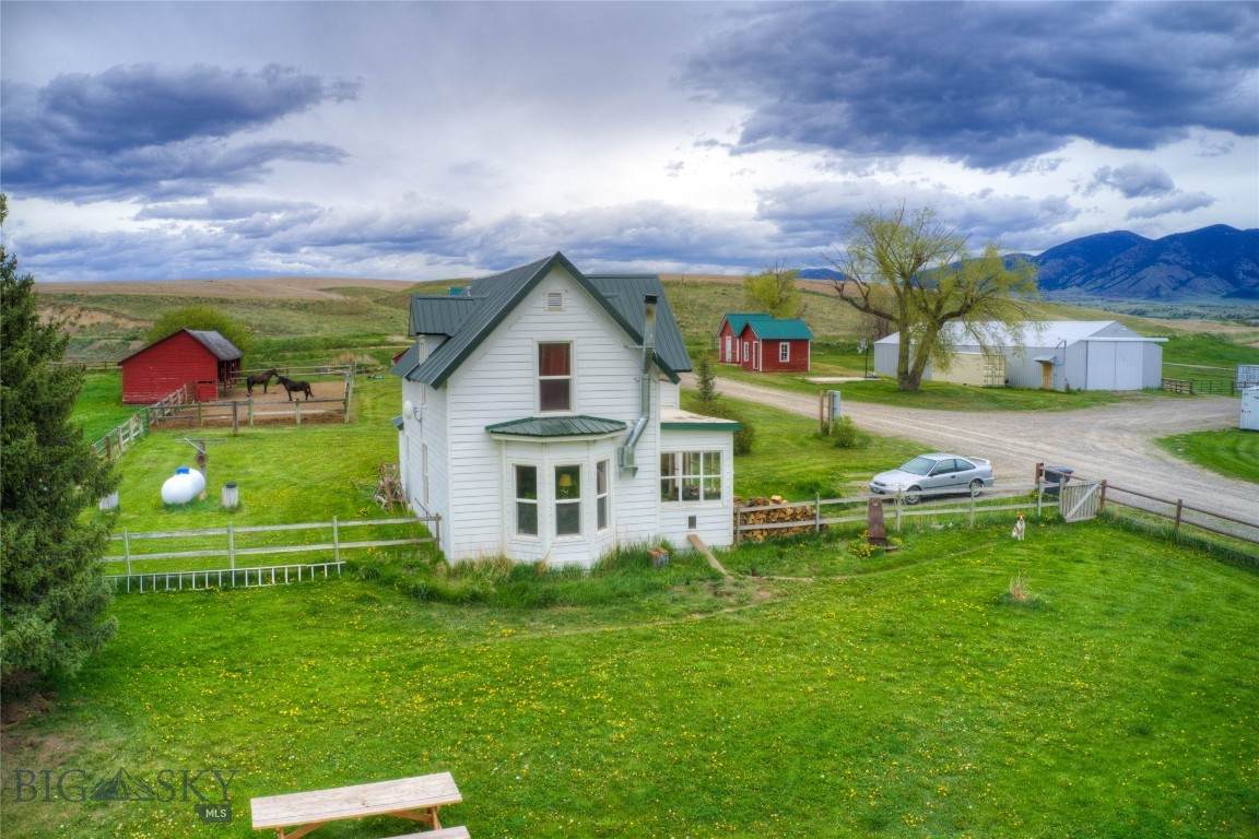 477 Reese Creek - Photo 1
