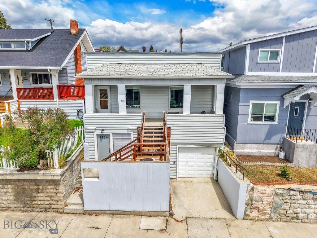 925 Woolman - Photo 1