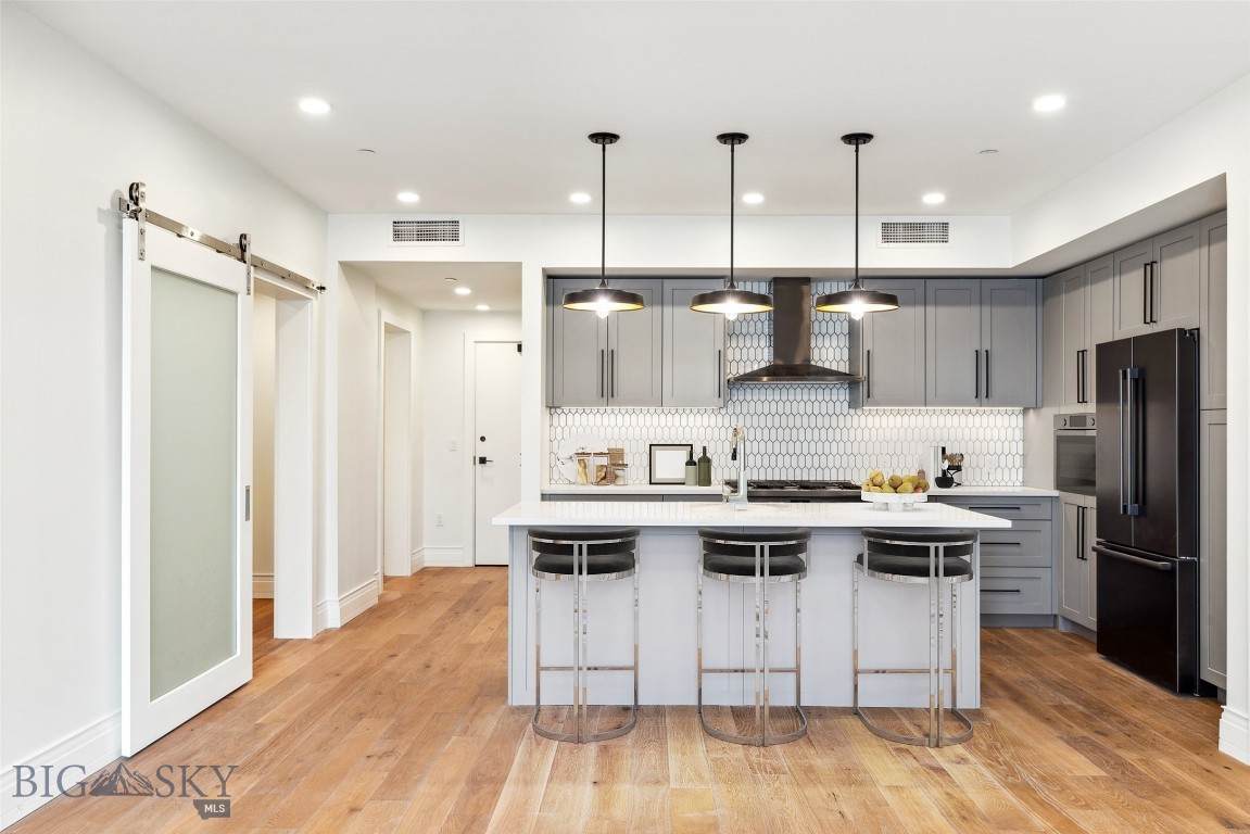 315 Tracy Avenue - Photo 1
