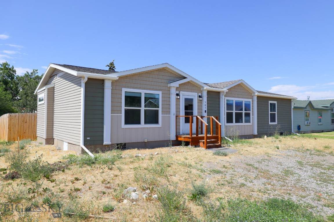 707 Washington - Photo 1
