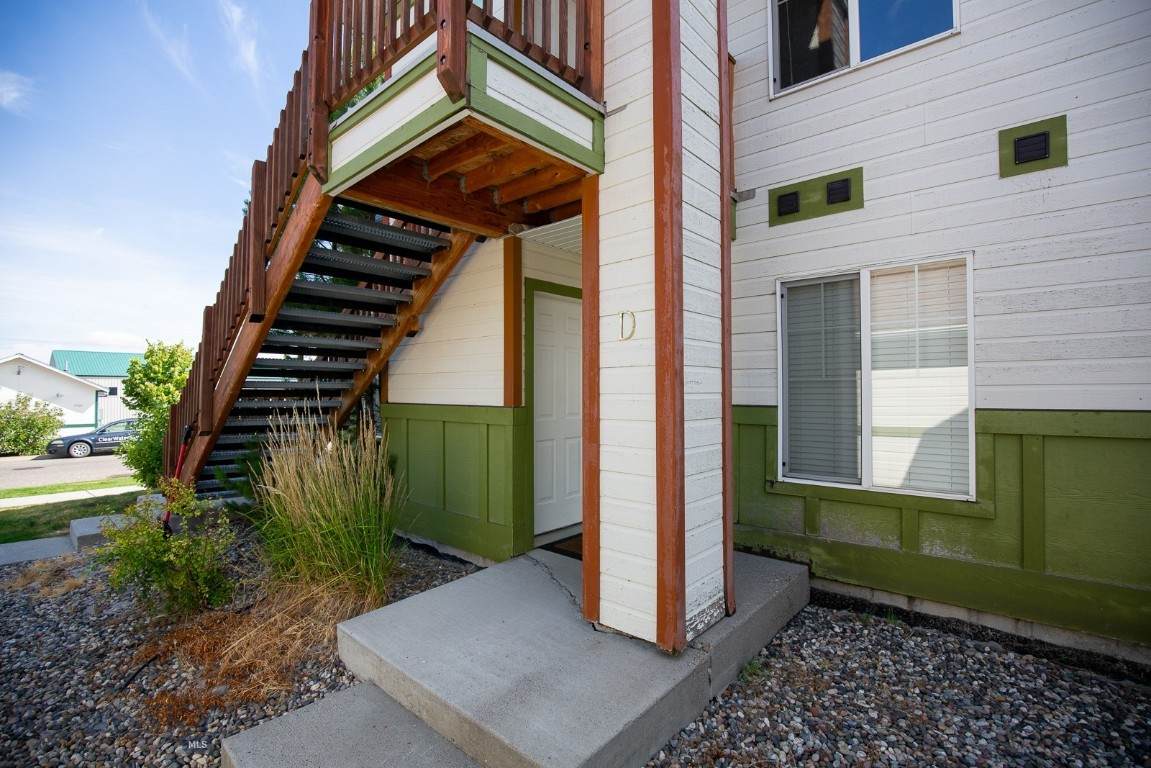 1120 Longbow Lane - Photo 1
