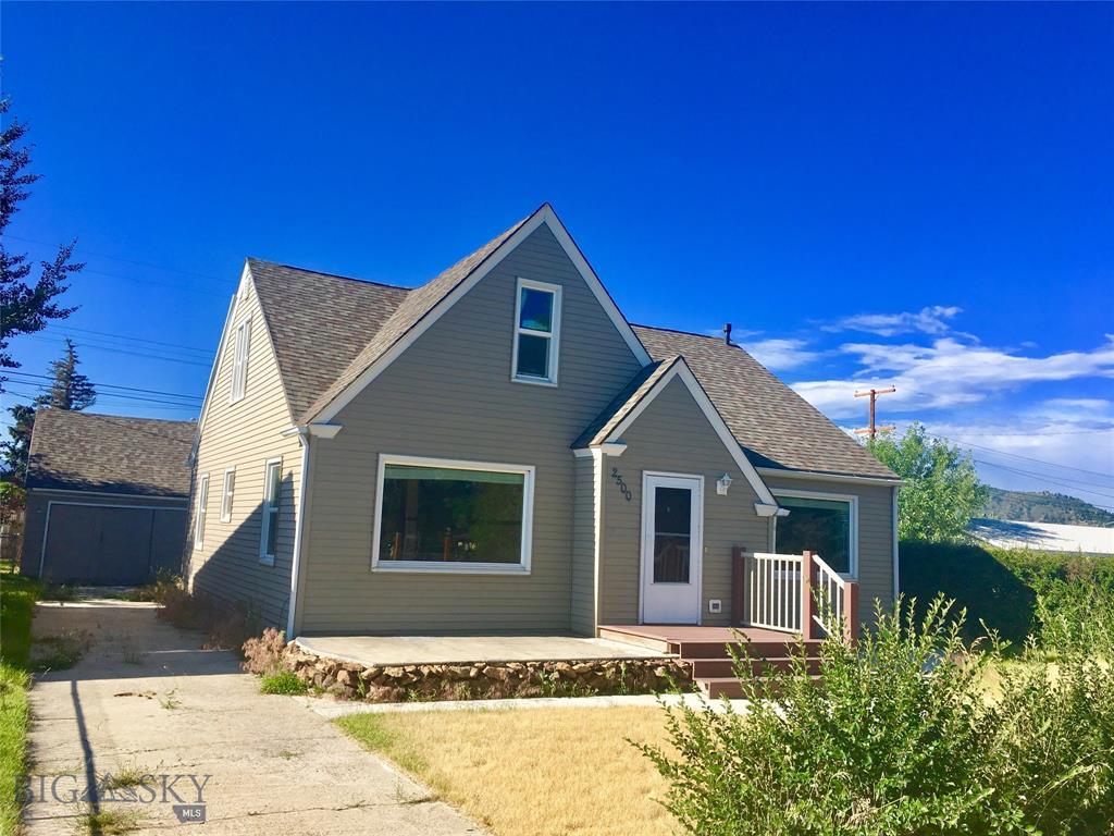 2500 Harvard Avenue - Photo 1