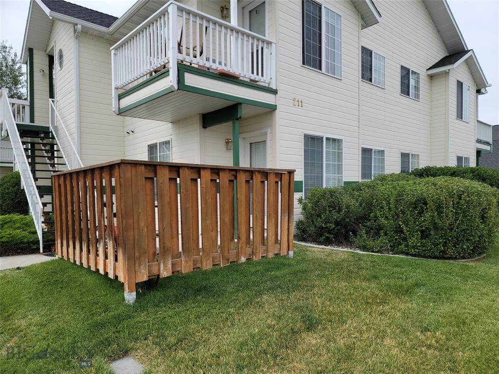 211 Michael Grove Avenue - Photo 1