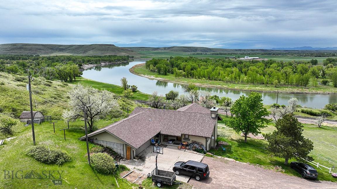 482 Flood Road - Photo 1