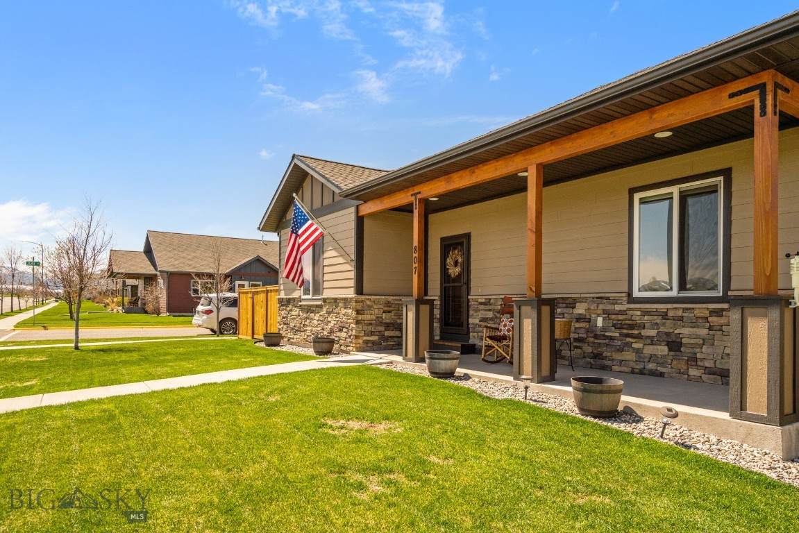 807 Cottonwood Road - Photo 1