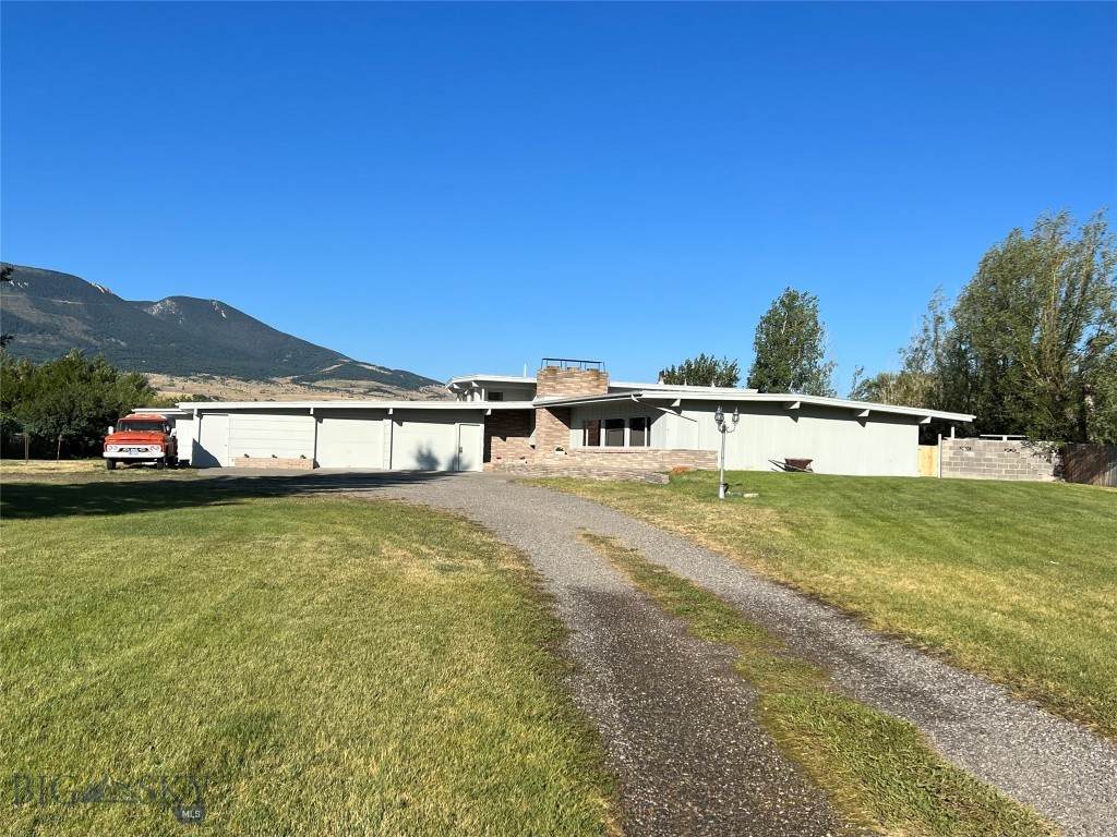 130 Willow Dr. - Photo 1
