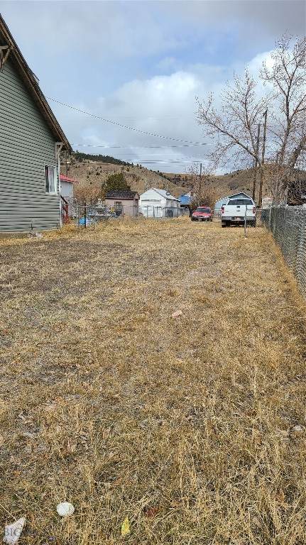 414 Commercial Avenue - Photo 1