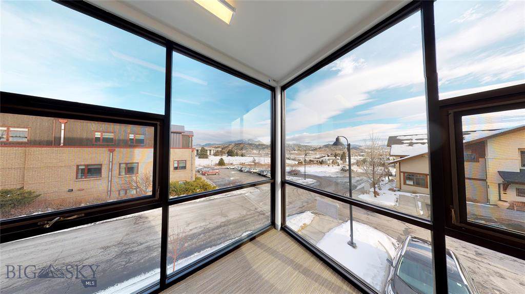 1610 Ellis - Photo 1