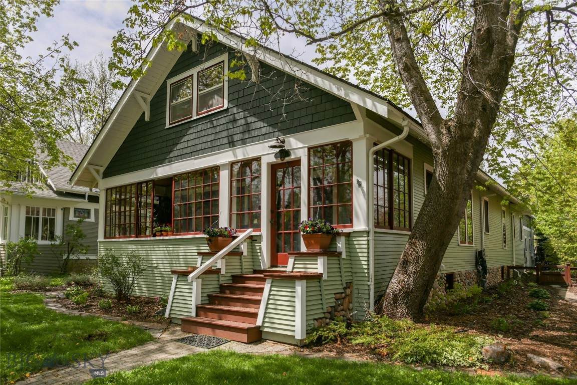 317 6th Avenue - Photo 1