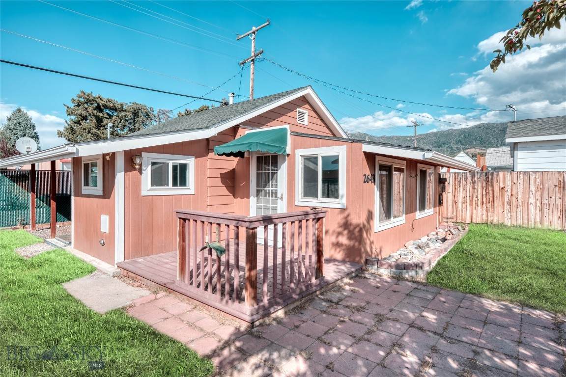 2643 Goodwin Street - Photo 1