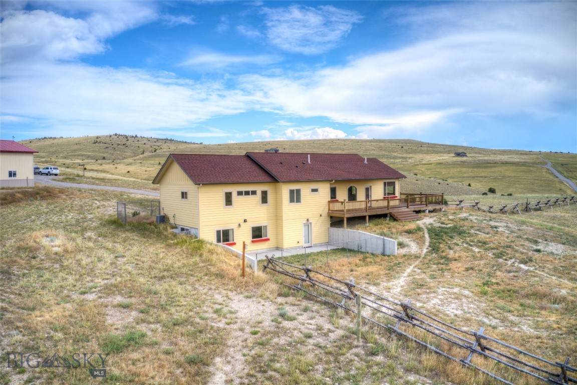 201 Clover Lane - Photo 1