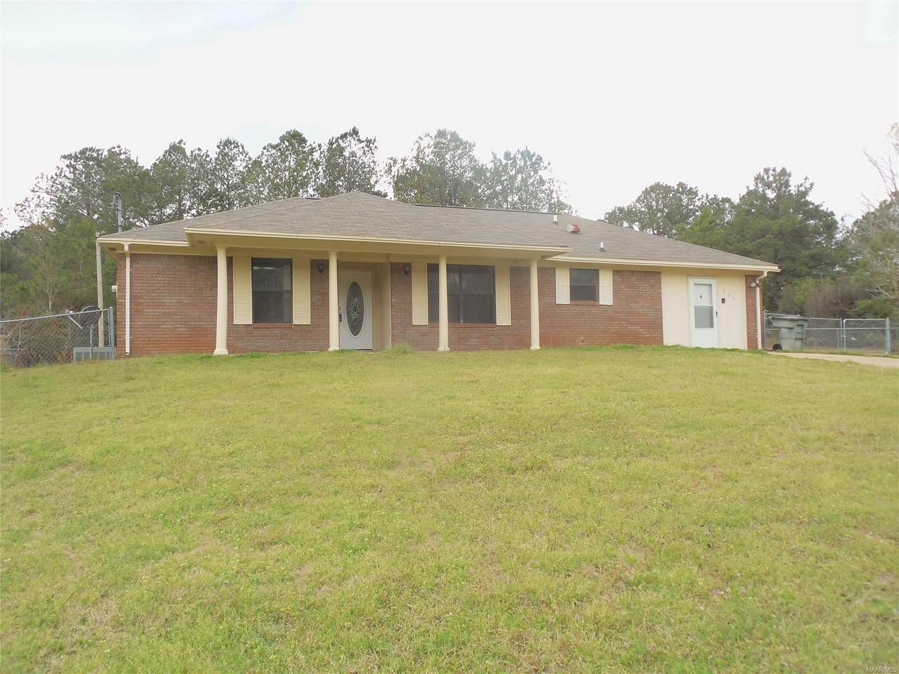 223 Foxbrier Drive - Photo 1
