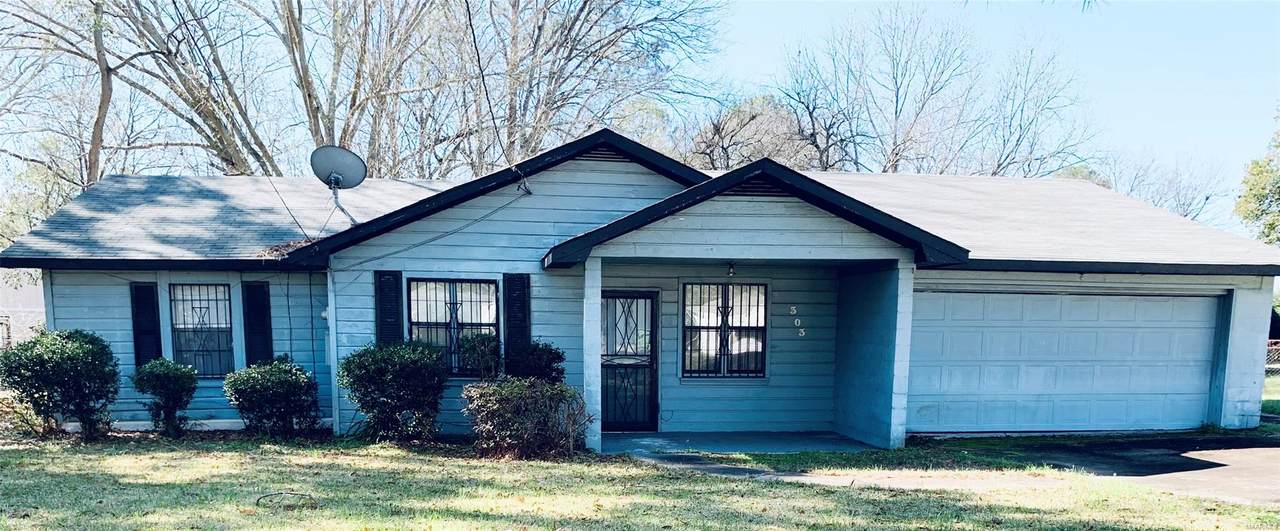 303 Azalea Drive - Photo 1