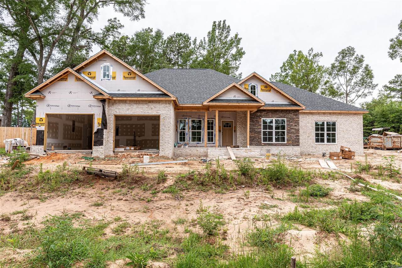 605 Oak Ridge Drive - Photo 1
