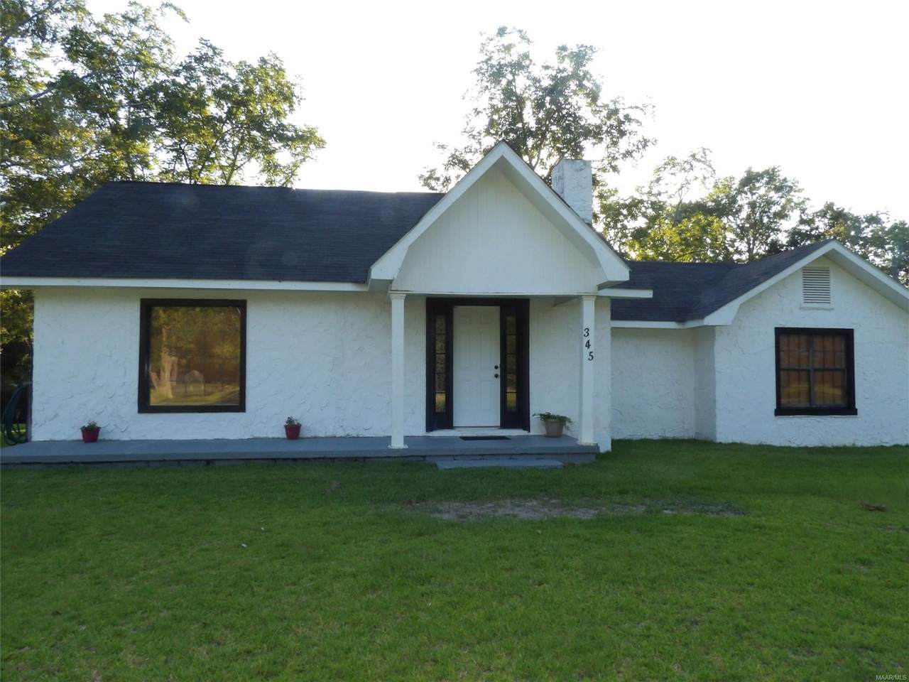 345 Bob Street - Photo 1