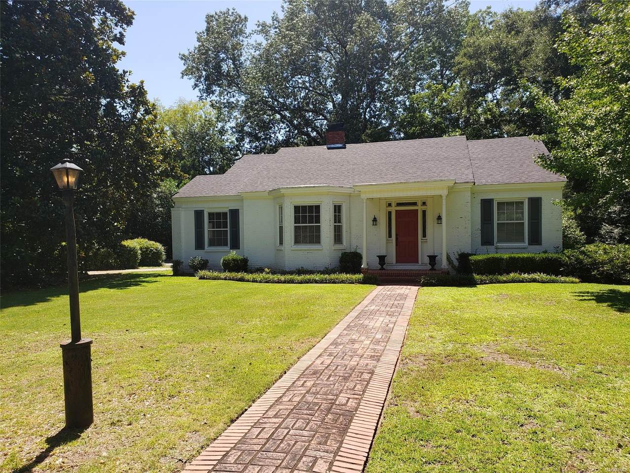 101 Hooper Drive - Photo 1
