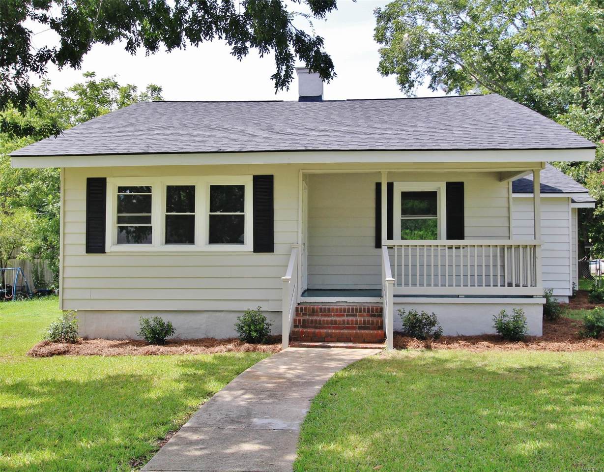 405 Powers Avenue - Photo 1