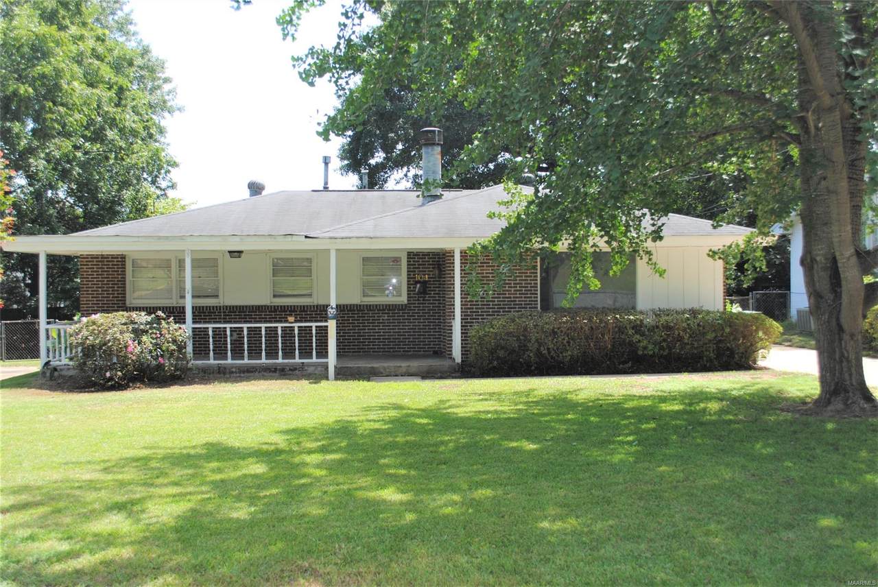 104 Salem Drive - Photo 1