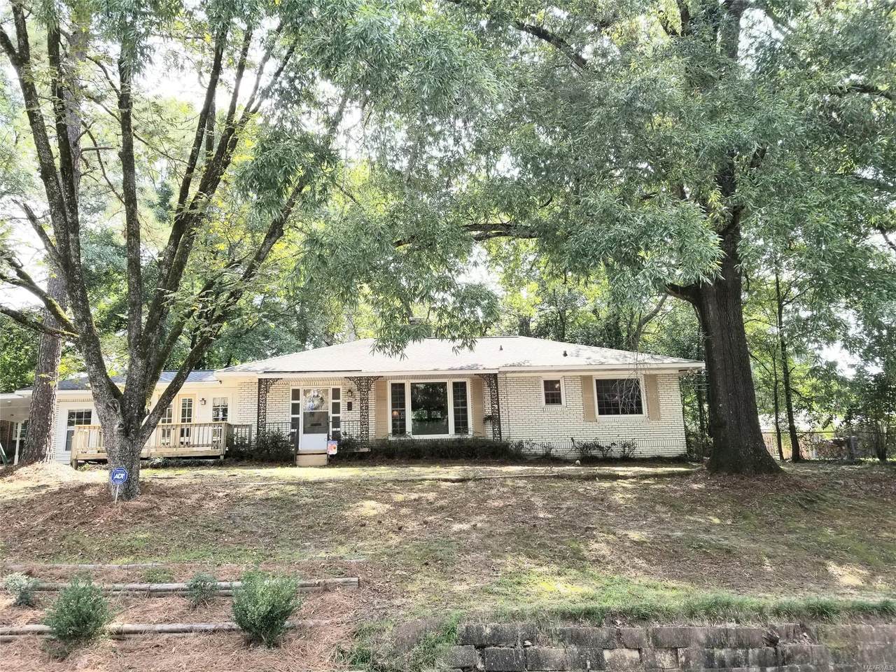 3524 Honeysuckle Road - Photo 1