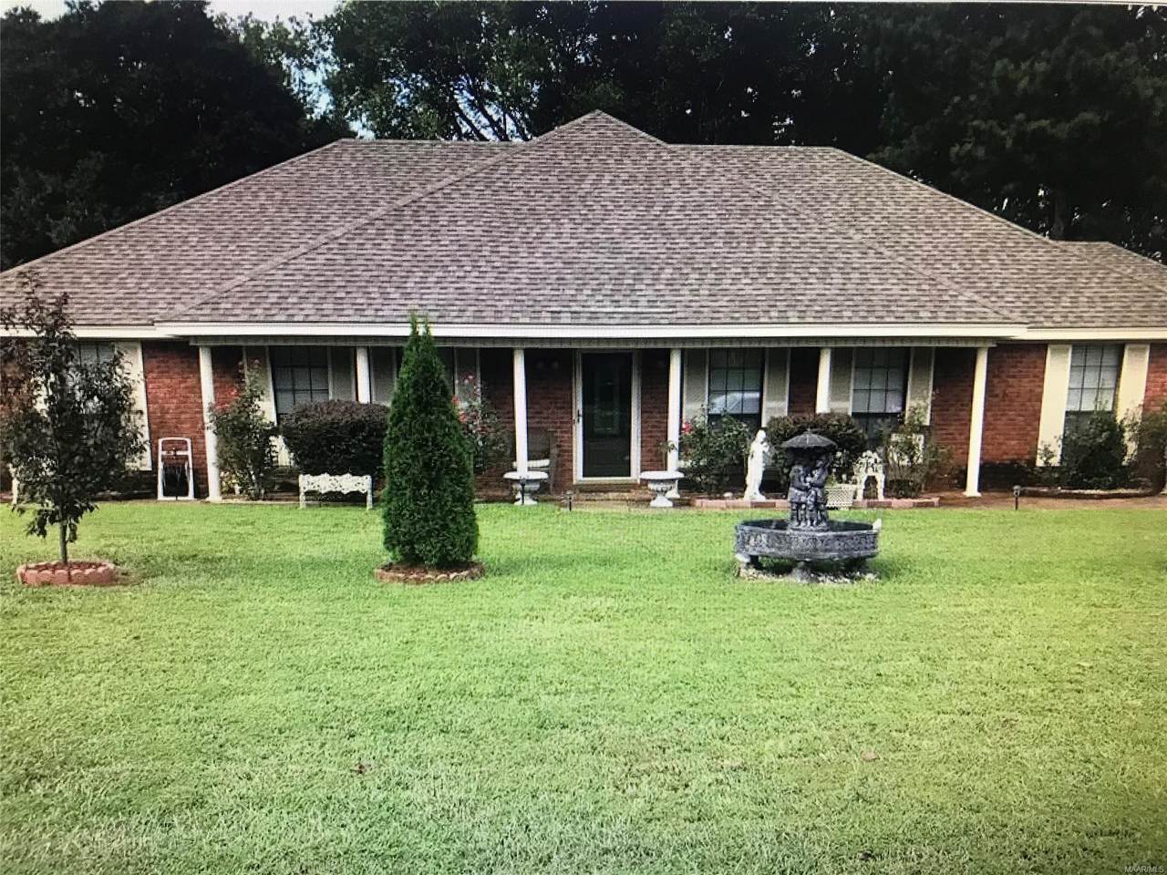 104 Scenic Drive - Photo 1