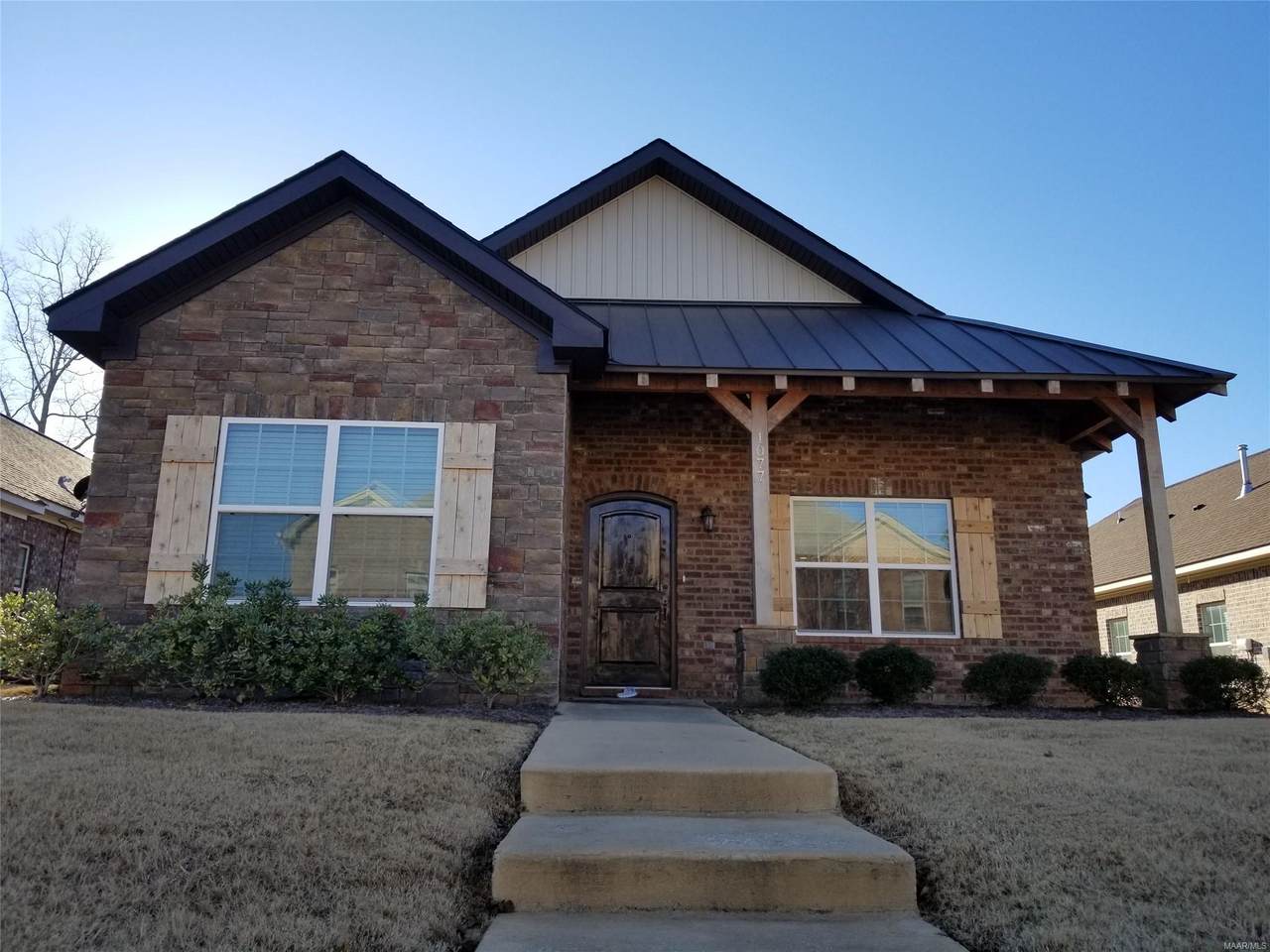 1077 Running Vine Lane - Photo 1