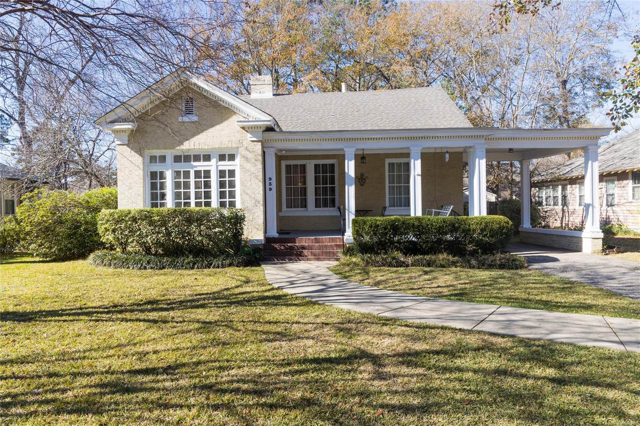 939 Park Avenue - Photo 1