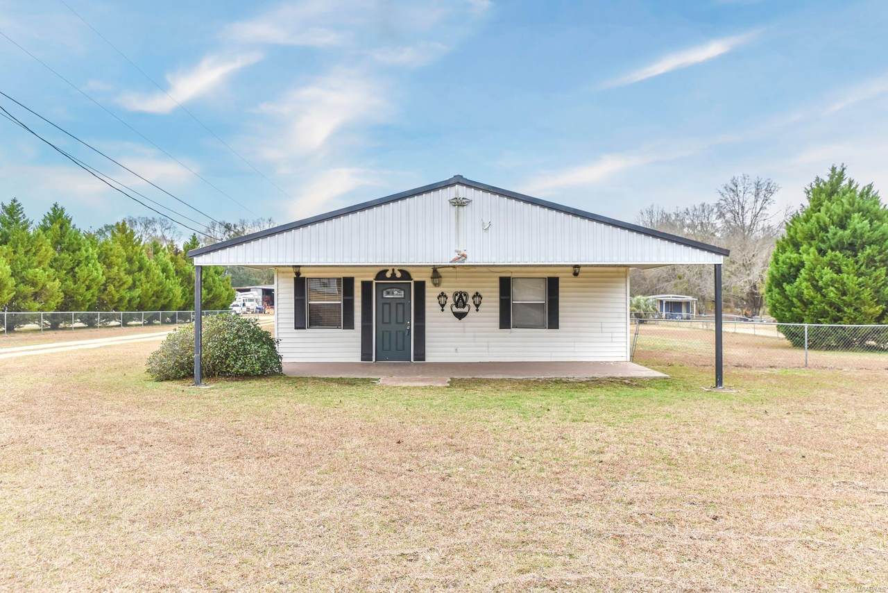4064 Jordan Avenue - Photo 1
