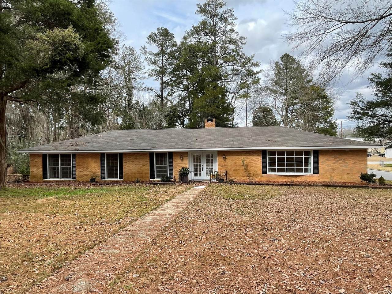 166 Pinetree Drive - Photo 1