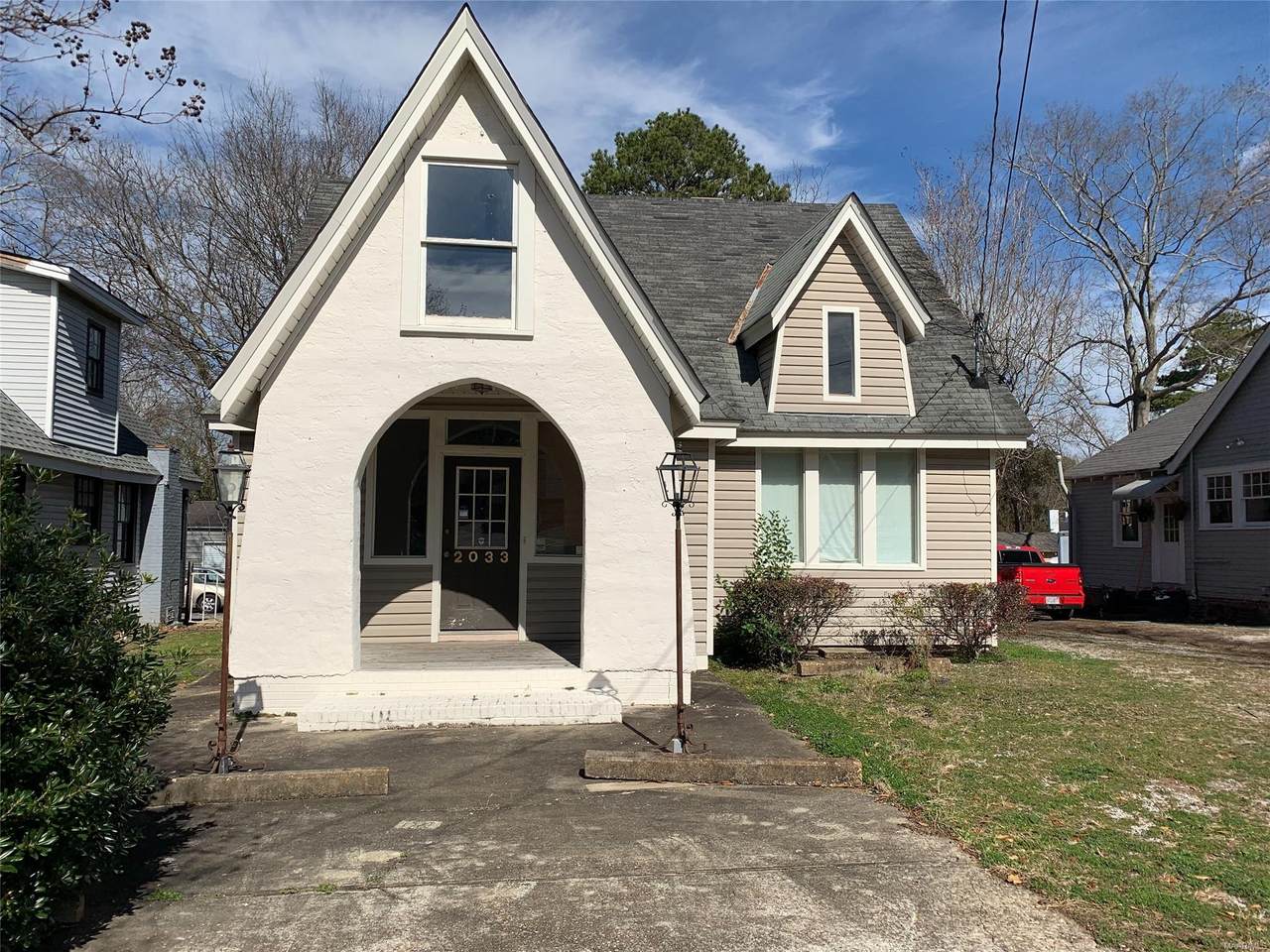 2033 Clubview Street - Photo 1