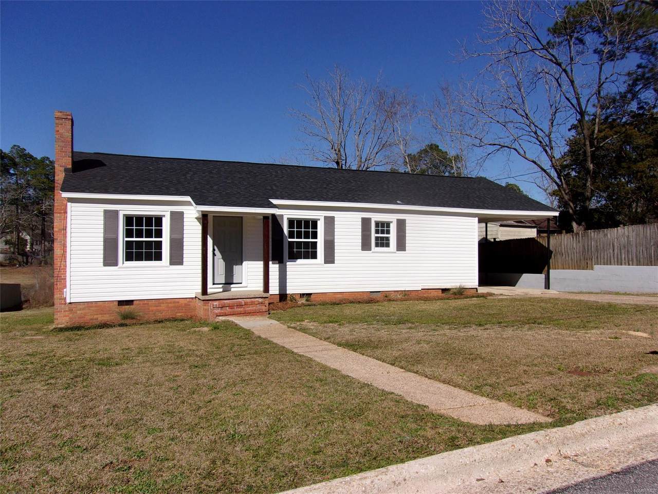 202 Speigner Street - Photo 1