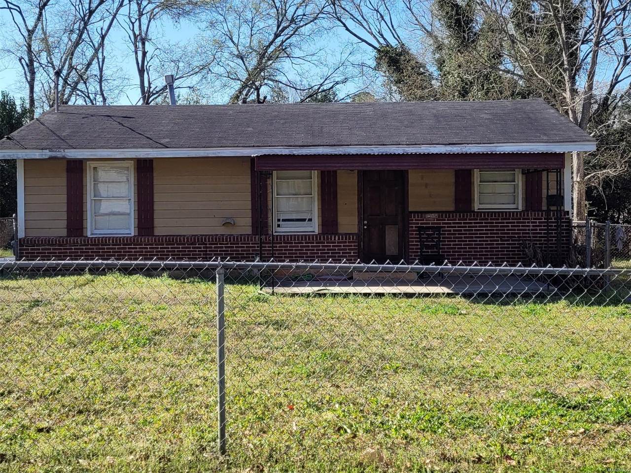 2064 Lucas Drive - Photo 1