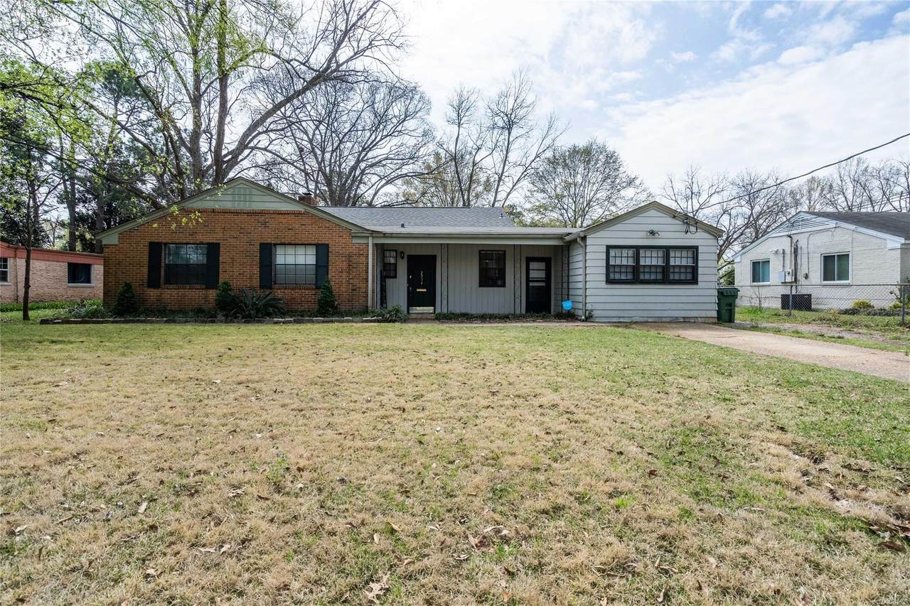 2932 Brevard Avenue - Photo 1