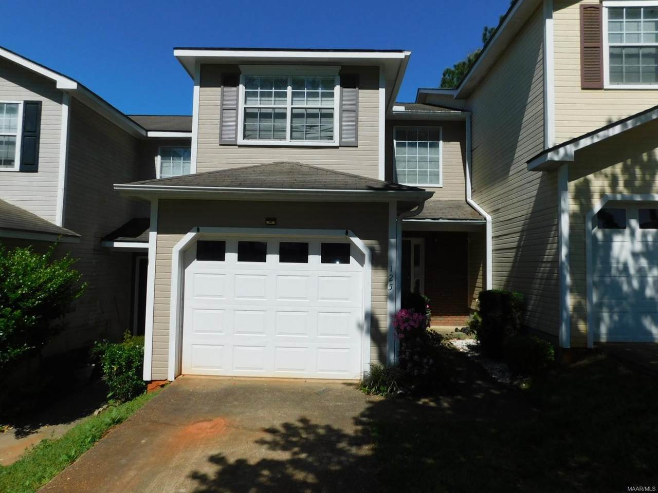 125 Pineridge Drive - Photo 1