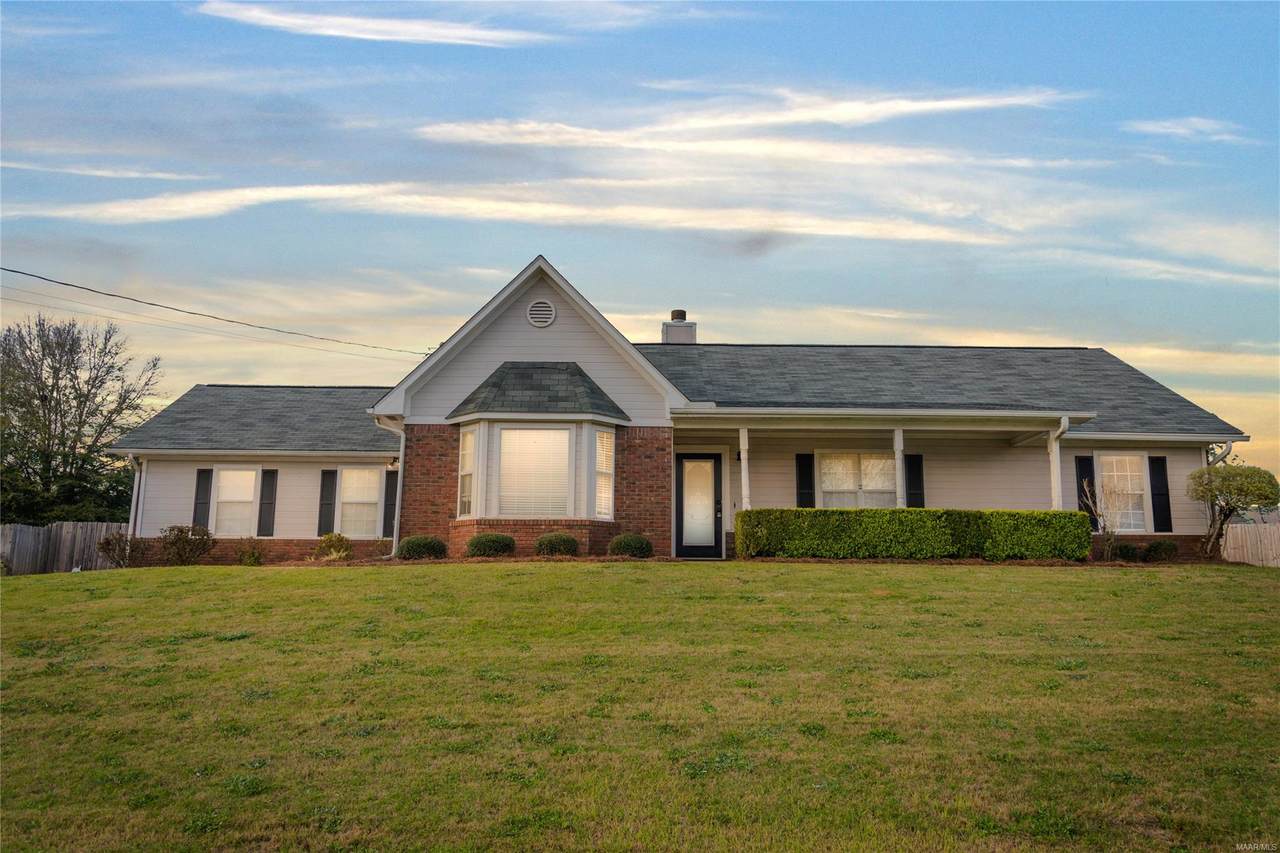 309 Yvonne Drive - Photo 1