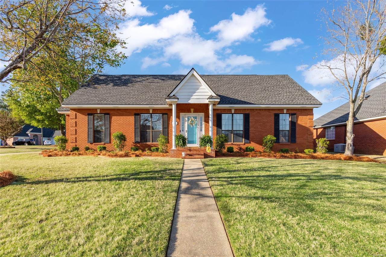 1701 Twelve Oaks Lane - Photo 1