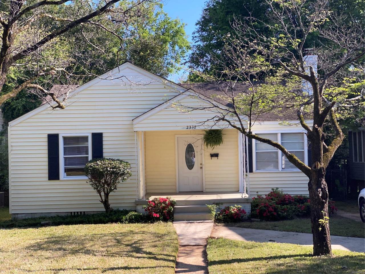 2332 Glendale Avenue - Photo 1