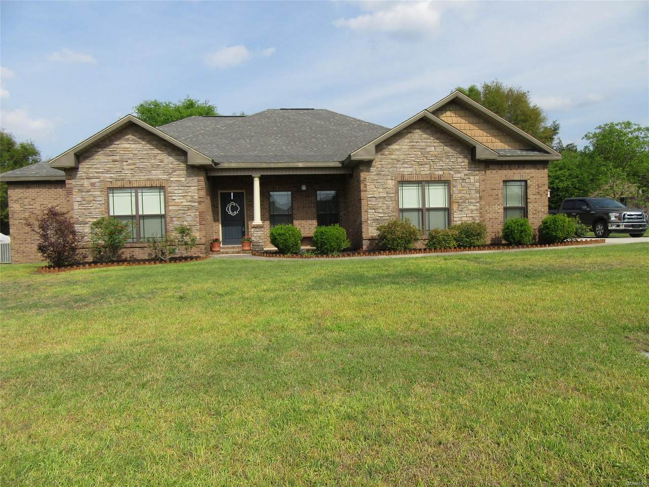 106 Hayley Drive - Photo 1