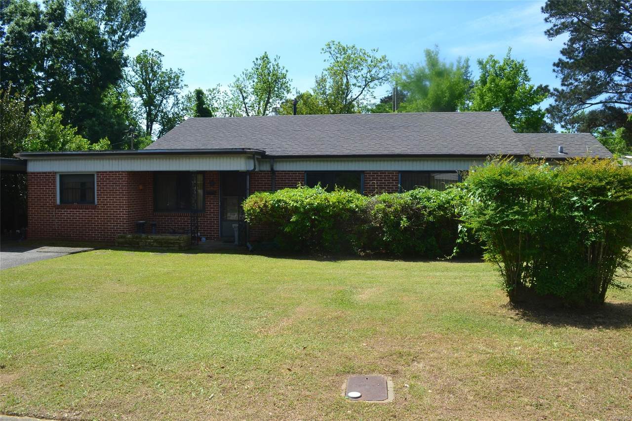 1037 Grenada Drive - Photo 1