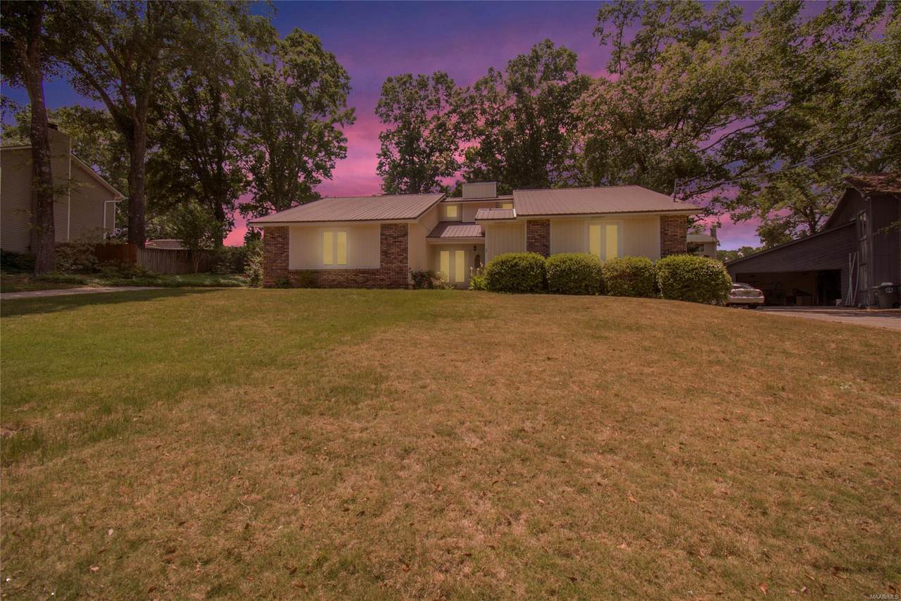 111 Liveoak Drive - Photo 1