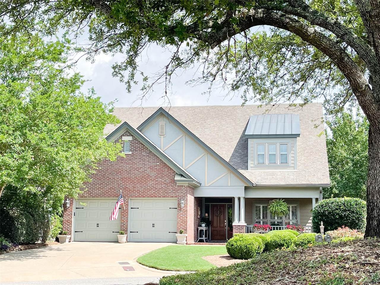 5643 Ash Grove Court - Photo 1