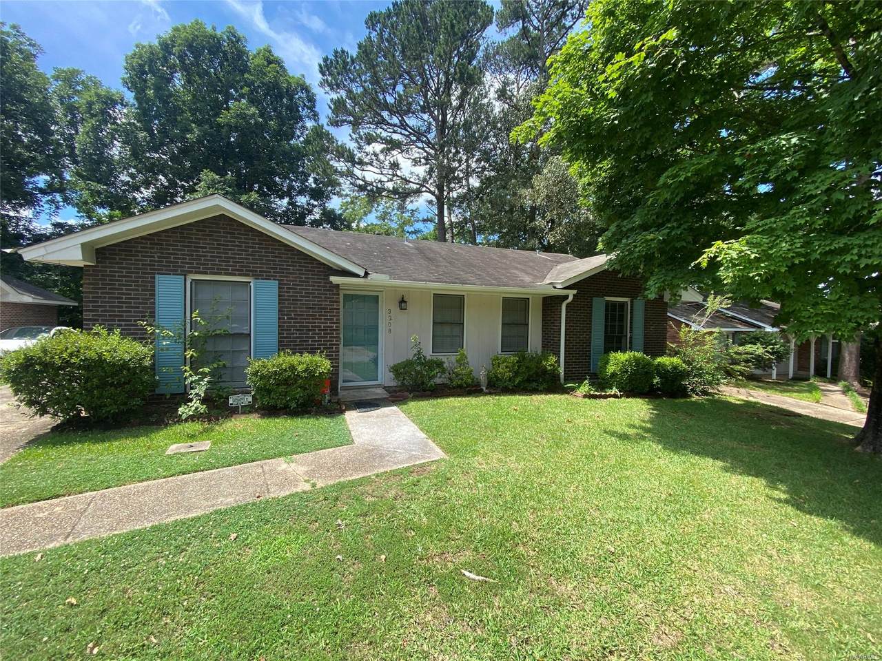 3208 Little John Drive - Photo 1
