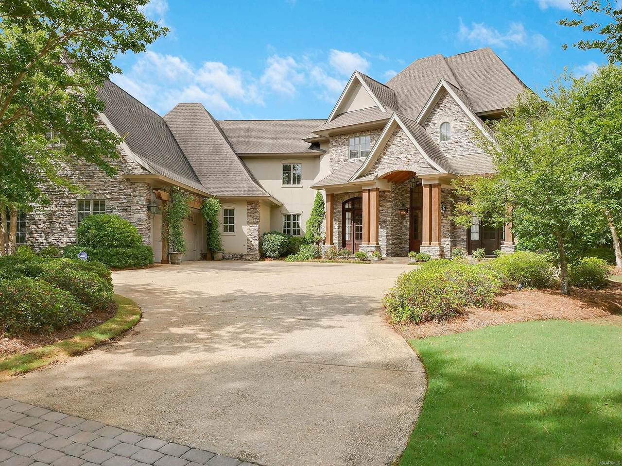 3612 Oak Grove Circle - Photo 1