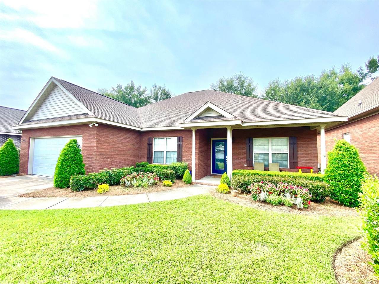 105 Lawrenceburg Court - Photo 1