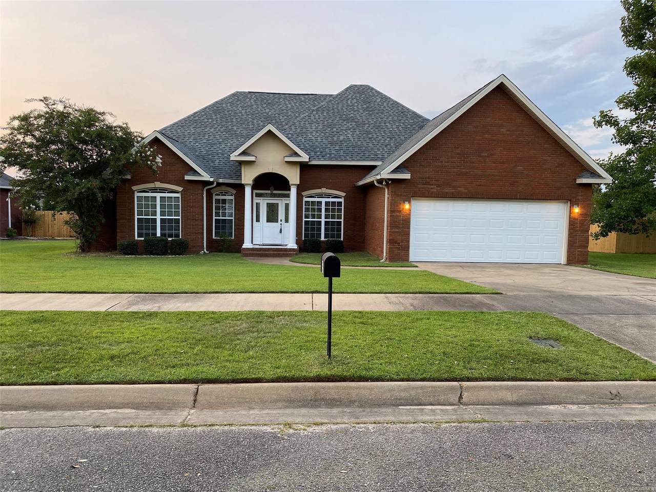 35 Cotton Creek Boulevard - Photo 1