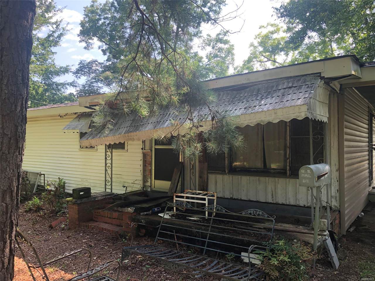 804 Claremont Avenue - Photo 1