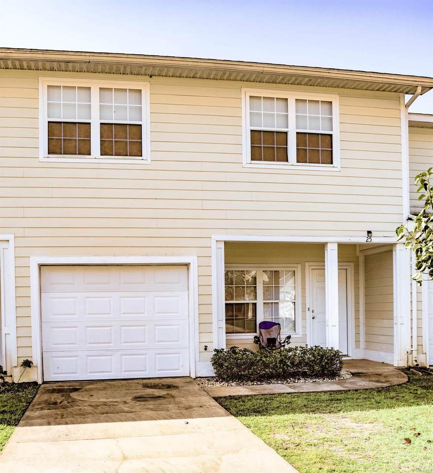 25 Courtyard Way - Photo 1
