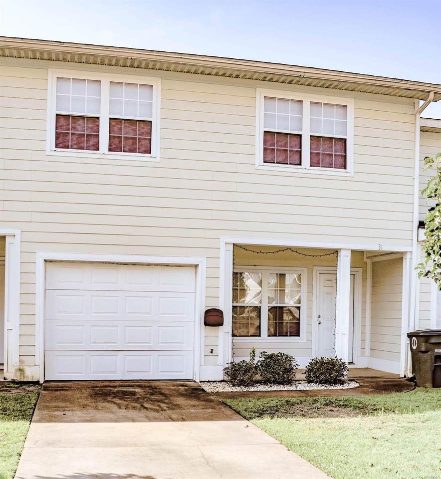 31 Courtyard Way - Photo 1